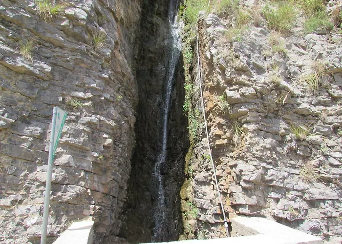 Alojamento de Acomodação e Pequeno-almoço Serena 3*